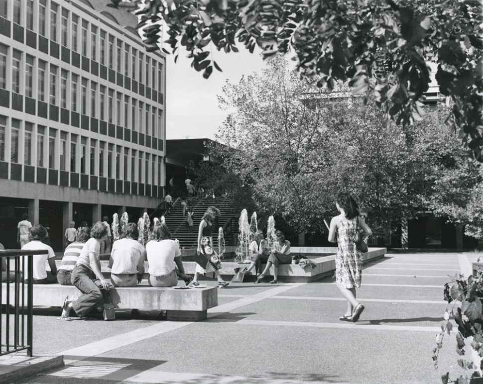 Historical image of Plaza