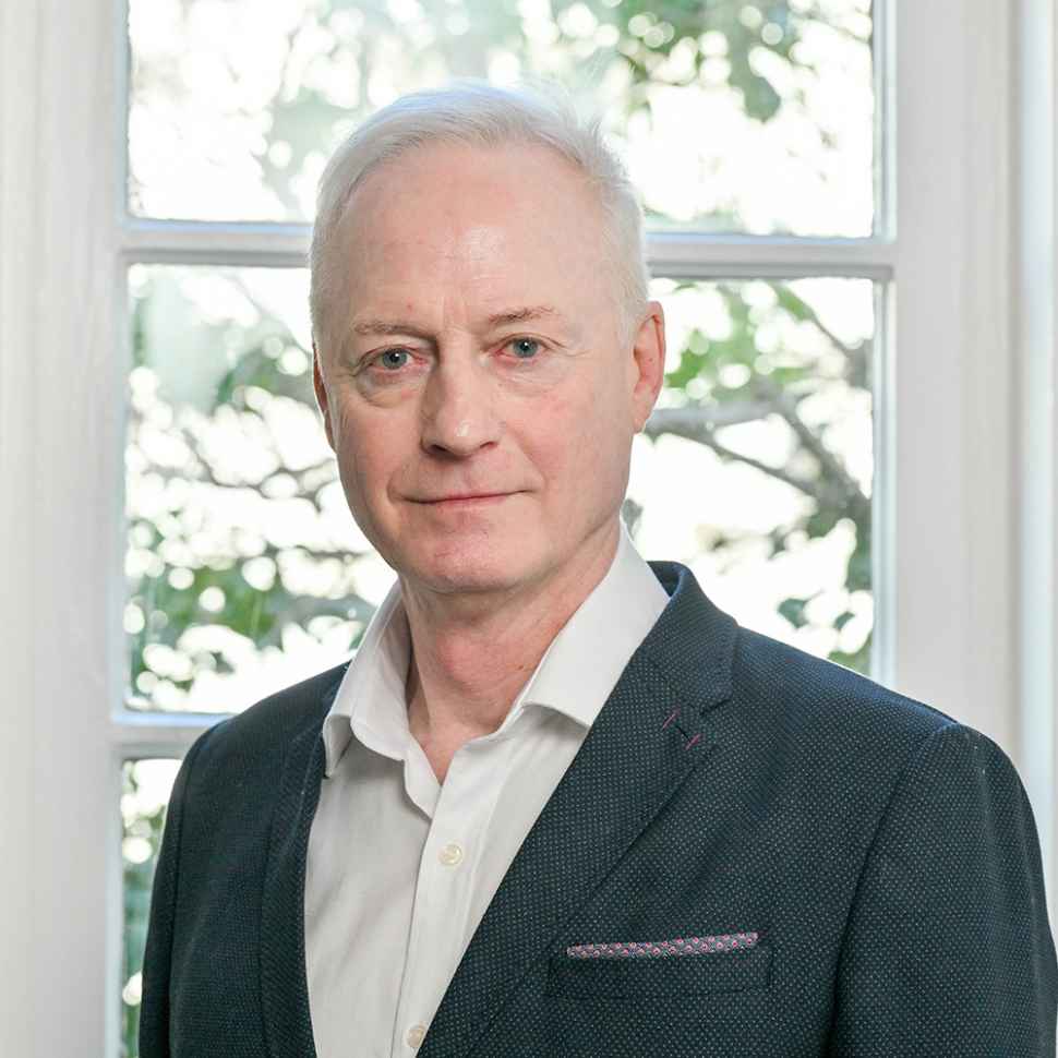 Dr Roger Hunt