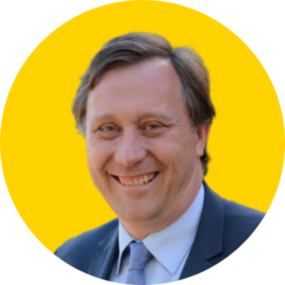 Headshot_Craig.png