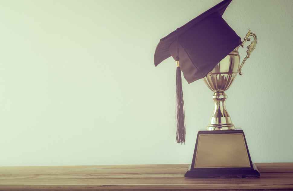 hdr-awards.jpg