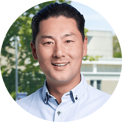 Associate Professor Sam Elliott