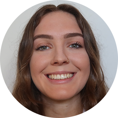 Alexandra Reinhardt, Bachelor of Languages (French and Spanish)