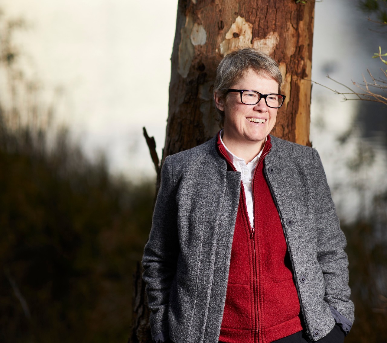 Margaret Davies Margaret Davies leaning on a tree